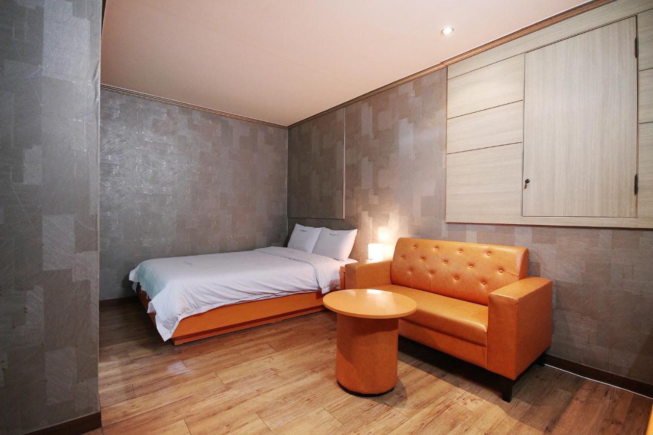 Apple House Motel Gyeongju Ngoại thất bức ảnh